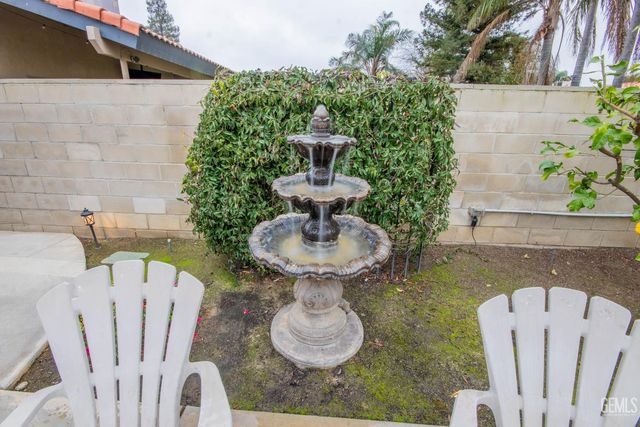 7717 Angoras Court, Bakersfield, CA 93308