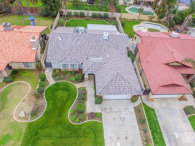 7717 Angoras Court, Bakersfield, CA 93308