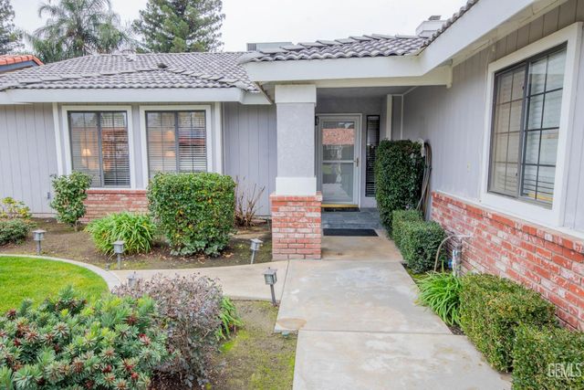 7717 Angoras Court, Bakersfield, CA 93308