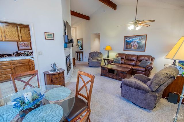 7717 Angoras Court, Bakersfield, CA 93308