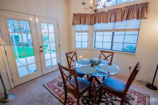 7717 Angoras Court, Bakersfield, CA 93308