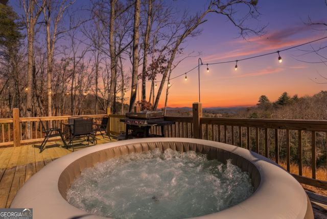 465 White Oak Circle, Blue Ridge, GA 30513