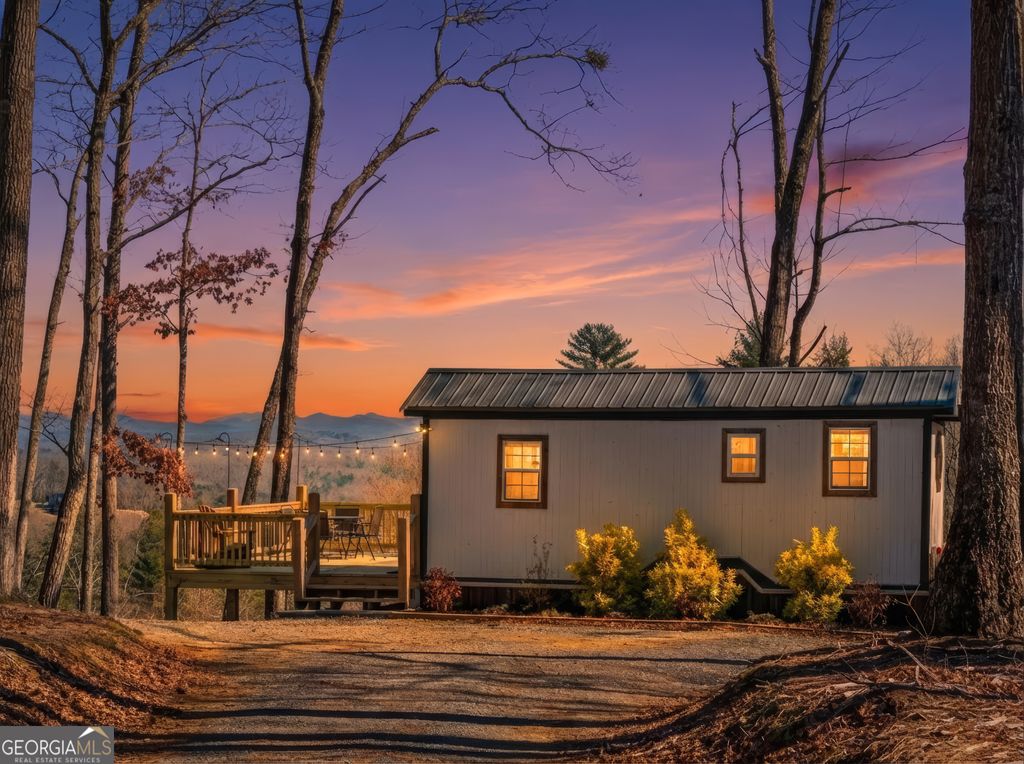 465 White Oak Circle, Blue Ridge, GA 30513