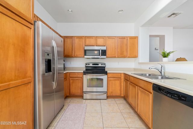 21163 E Treasure Road, Red Rock, AZ 85145