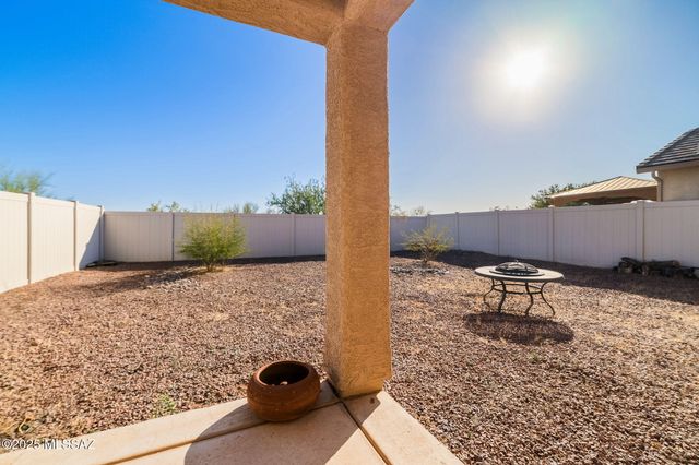 21163 E Treasure Road, Red Rock, AZ 85145