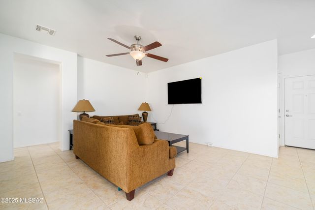 21163 E Treasure Road, Red Rock, AZ 85145