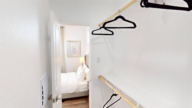 3235 Dallas Street 1307, Dallas, TX 75210