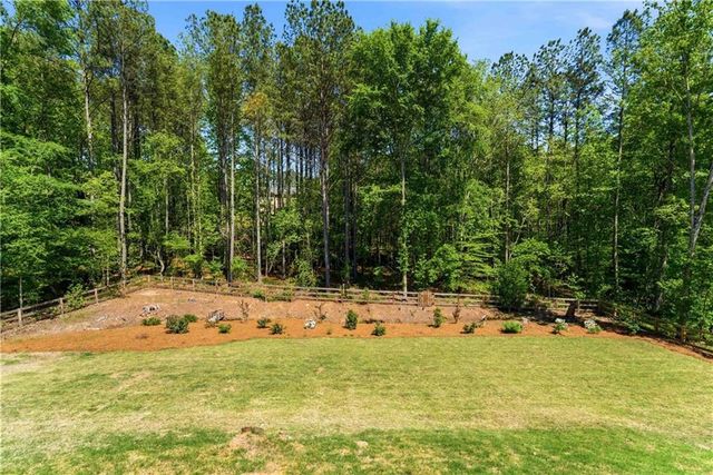 305 Bennett Way, Dallas, GA 30132