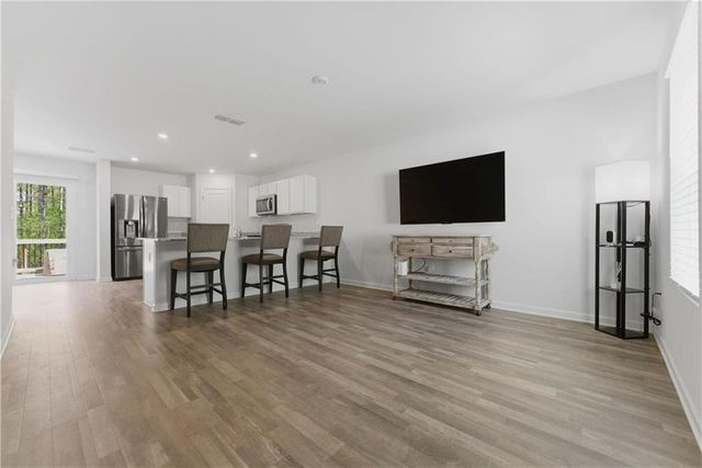 305 Bennett Way, Dallas, GA 30132