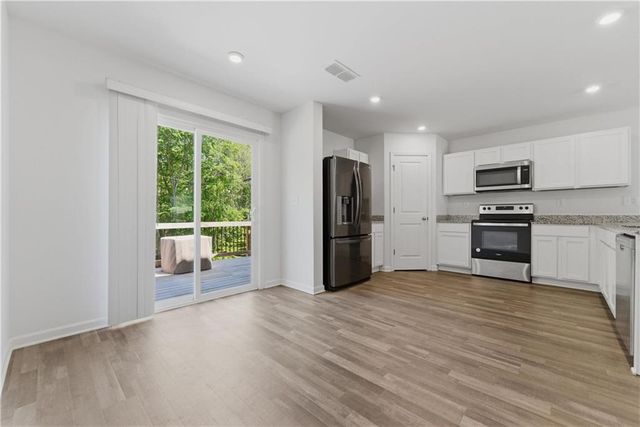 305 Bennett Way, Dallas, GA 30132