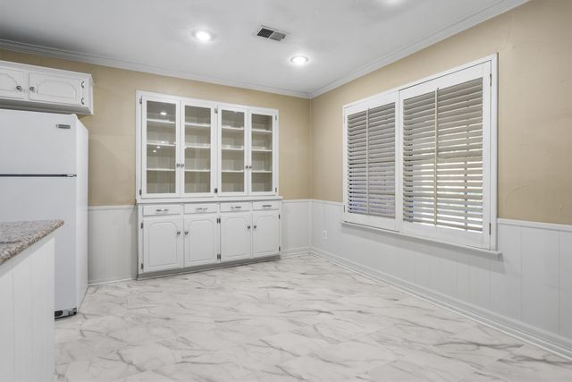 1604 Oak Meadow Drive, Irving, TX 75061