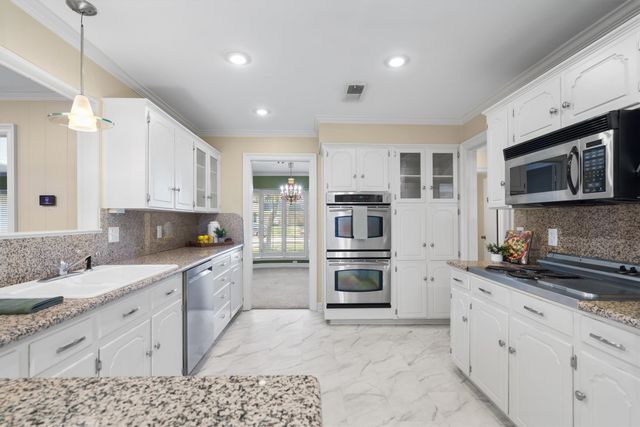 1604 Oak Meadow Drive, Irving, TX 75061