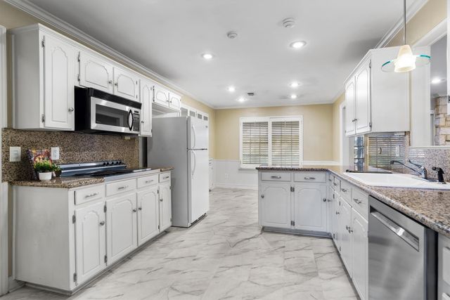 1604 Oak Meadow Drive, Irving, TX 75061