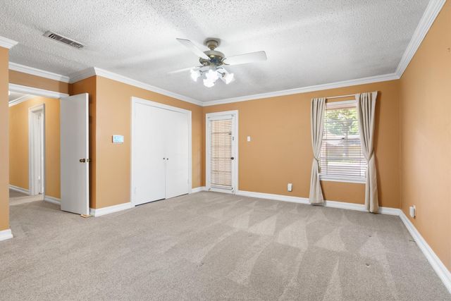 1604 Oak Meadow Drive, Irving, TX 75061