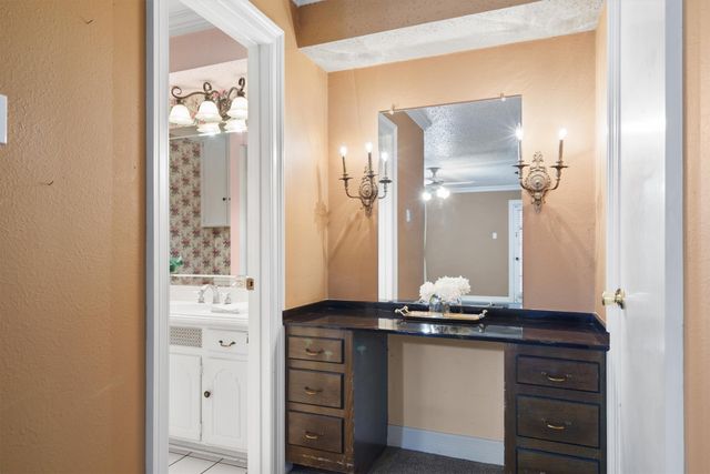 1604 Oak Meadow Drive, Irving, TX 75061