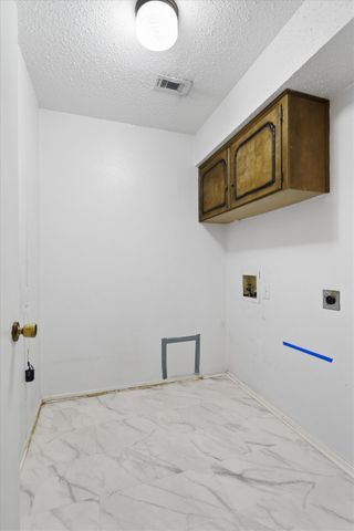 1604 Oak Meadow Drive, Irving, TX 75061