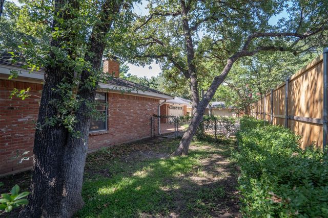 1604 Oak Meadow Drive, Irving, TX 75061