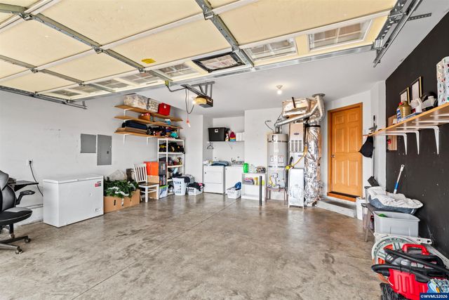 5770 Valleywood Lp SE, Salem, OR 97306