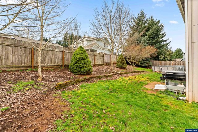 5770 Valleywood Lp SE, Salem, OR 97306