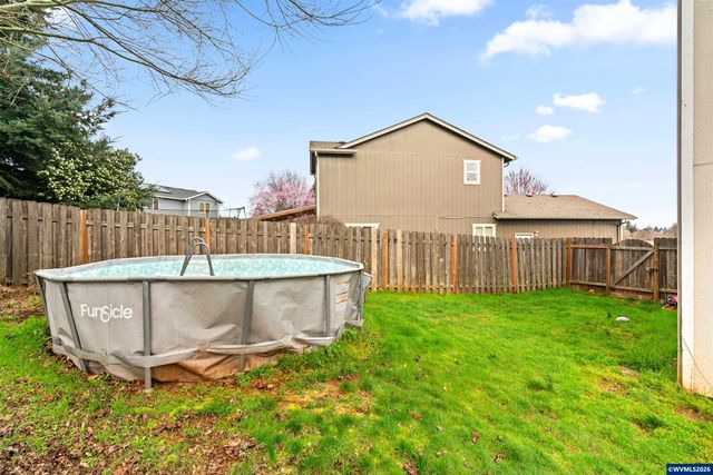 5770 Valleywood Lp SE, Salem, OR 97306