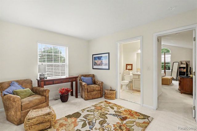 6464 Waters Edge Way, Clarkston, MI 48346