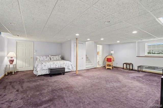 6464 Waters Edge Way, Clarkston, MI 48346