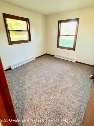 525 N Wheaton Road, Charlotte, MI 48813