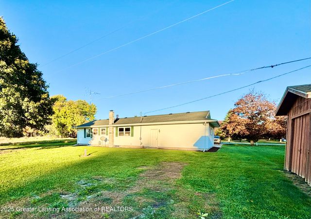 525 N Wheaton Road, Charlotte, MI 48813