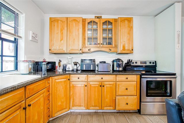 2516 Cleveland St, Hollywood, FL 33020