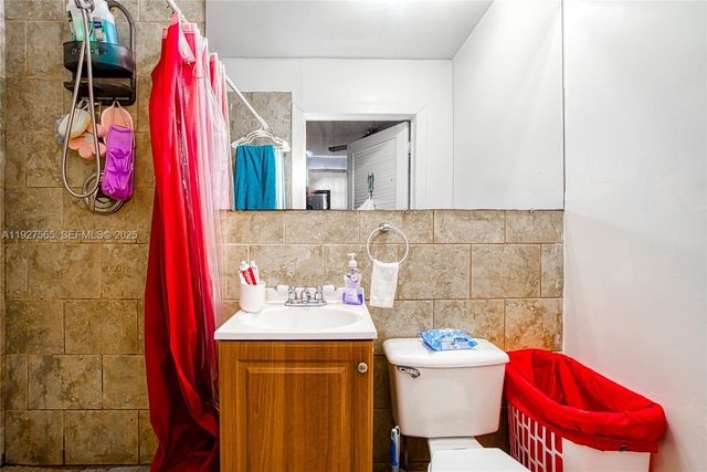 2516 Cleveland St, Hollywood, FL 33020