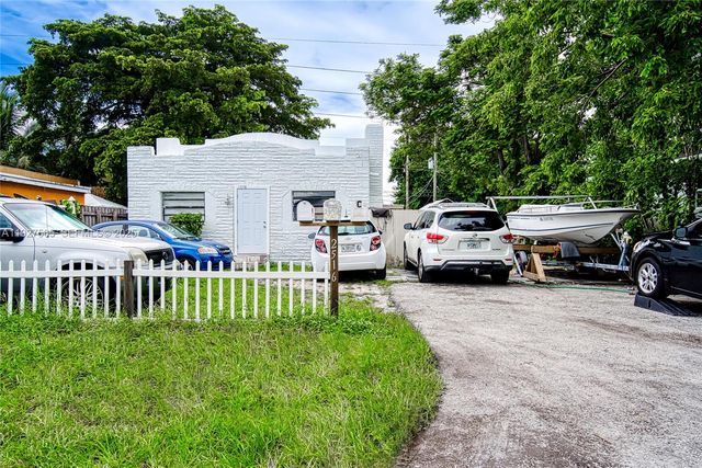 2516 Cleveland St, Hollywood, FL 33020