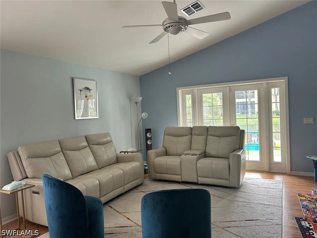8439 Hollow Brook CIR, Naples, FL 34119