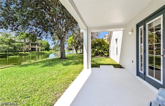 8439 Hollow Brook CIR, Naples, FL 34119