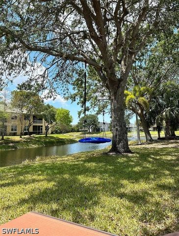 8439 Hollow Brook CIR, Naples, FL 34119