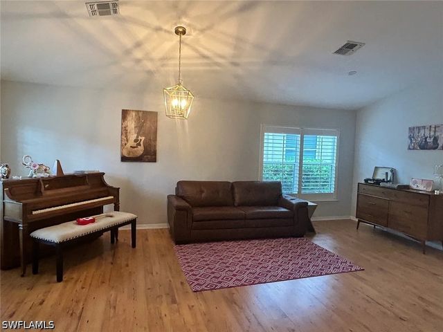 8439 Hollow Brook CIR, Naples, FL 34119