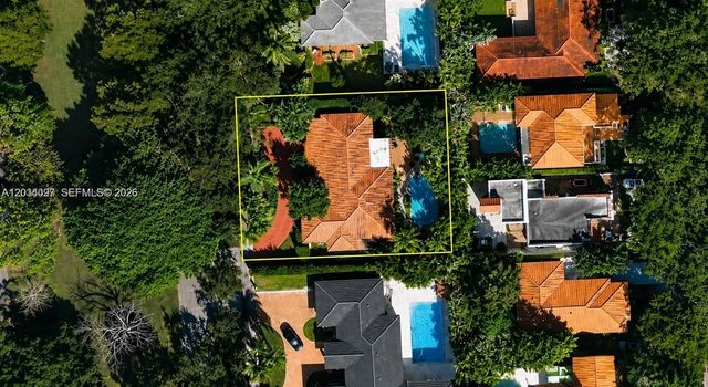 1915 Country Club Prado, Coral Gables, FL 33134