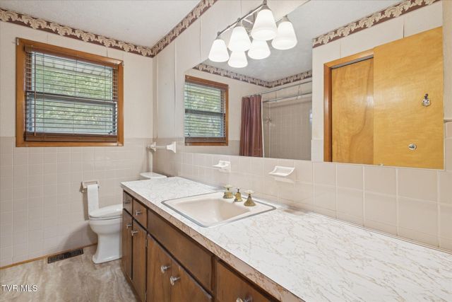 537 Gravely Road, Kingsport, TN 37660