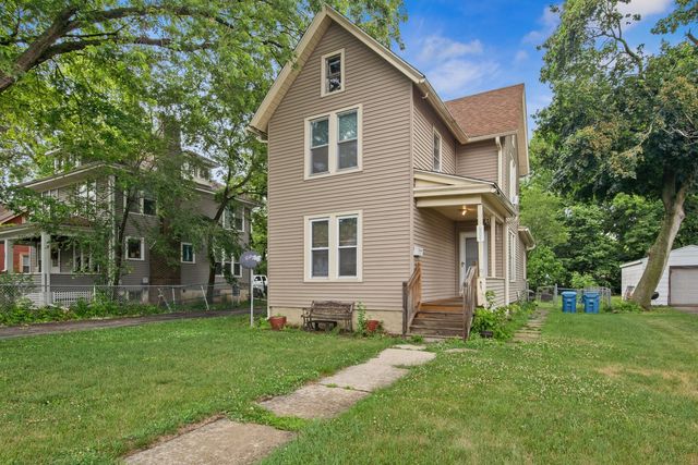 605 Iowa Avenue, Aurora, IL 60506