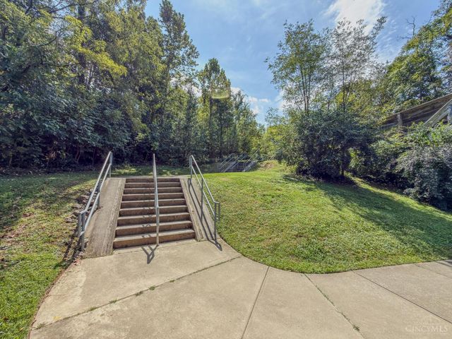 2447 Anderson Manor Court, Anderson Twp, OH 45244