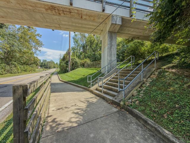 2447 Anderson Manor Court, Anderson Twp, OH 45244