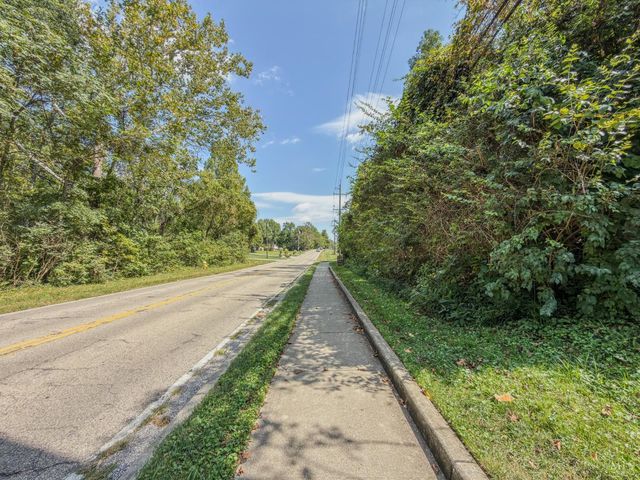 2447 Anderson Manor Court, Anderson Twp, OH 45244
