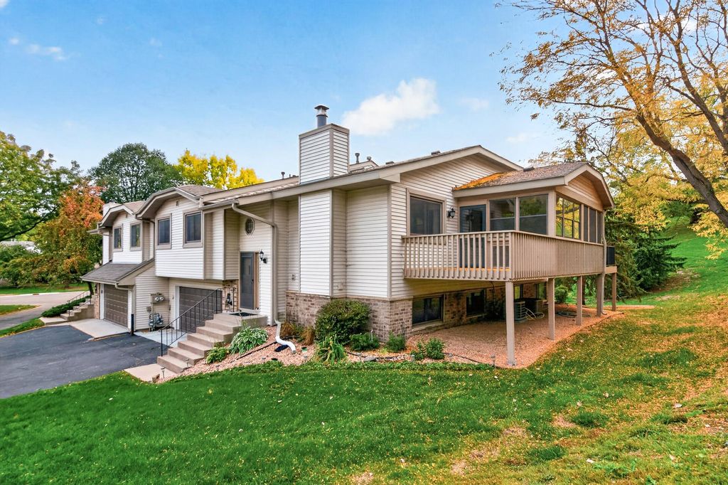 4303 Clemson Circle B, Eagan, MN 55122 — photo 2