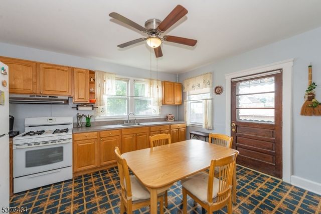 126 Dixon Ave, Paterson City, NJ 07501