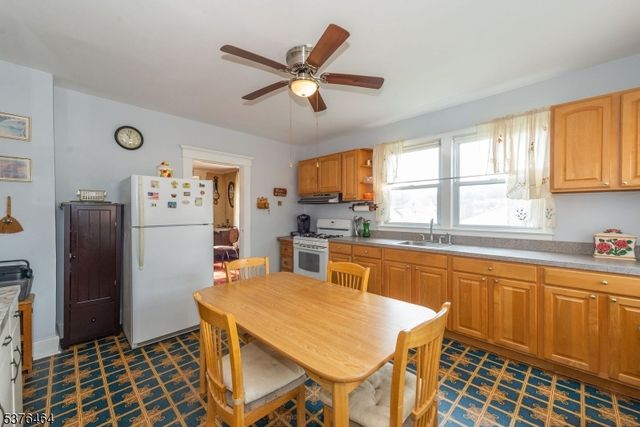 126 Dixon Ave, Paterson City, NJ 07501