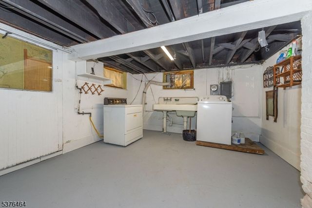 126 Dixon Ave, Paterson City, NJ 07501