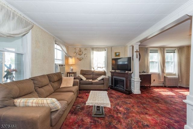 126 Dixon Ave, Paterson City, NJ 07501