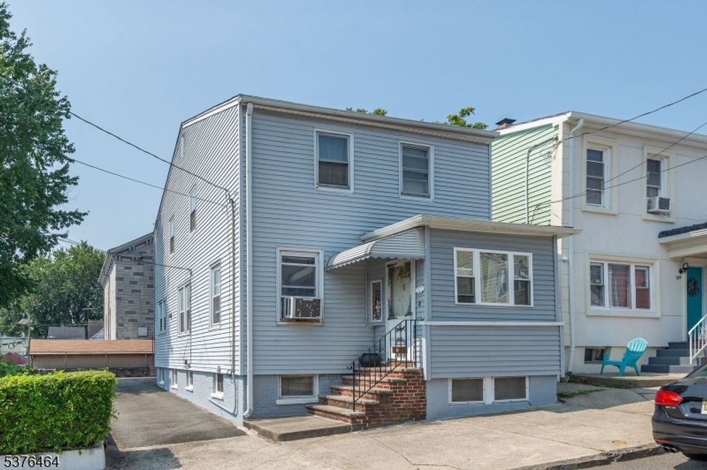 126 Dixon Ave, Paterson City, NJ 07501