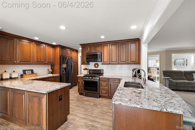 42967 Brookstone Drive, Novi, MI 48377