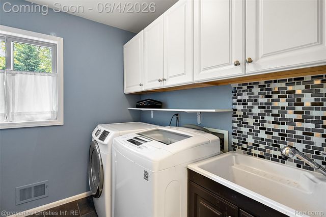 42967 Brookstone Drive, Novi, MI 48377