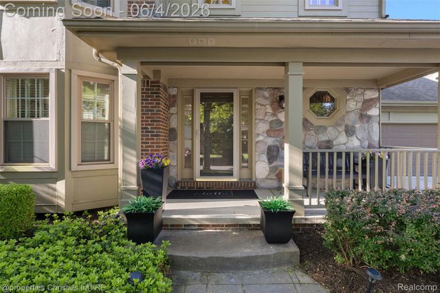 42967 Brookstone Drive, Novi, MI 48377